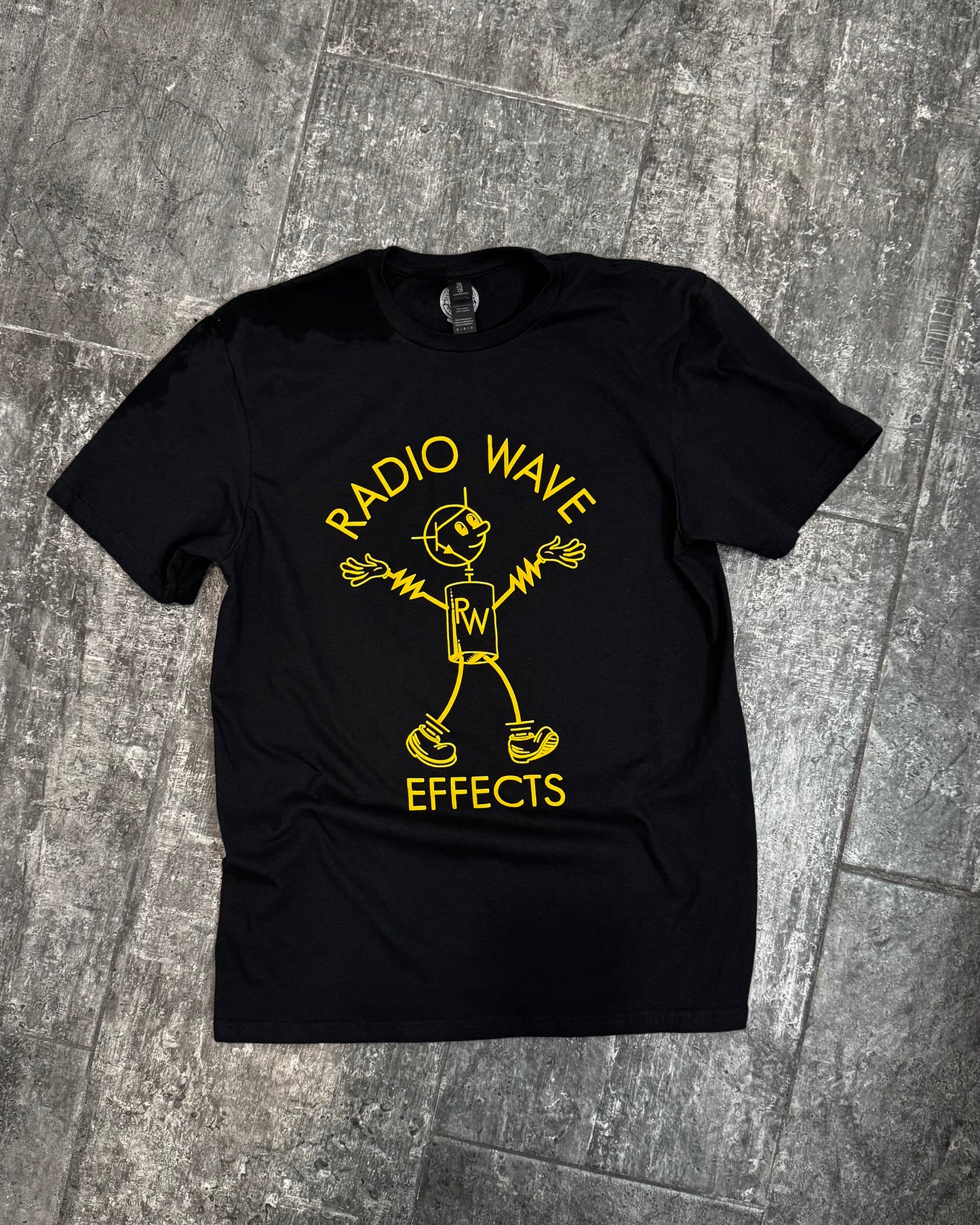 Mr. Transistor© t-shirt (gold)